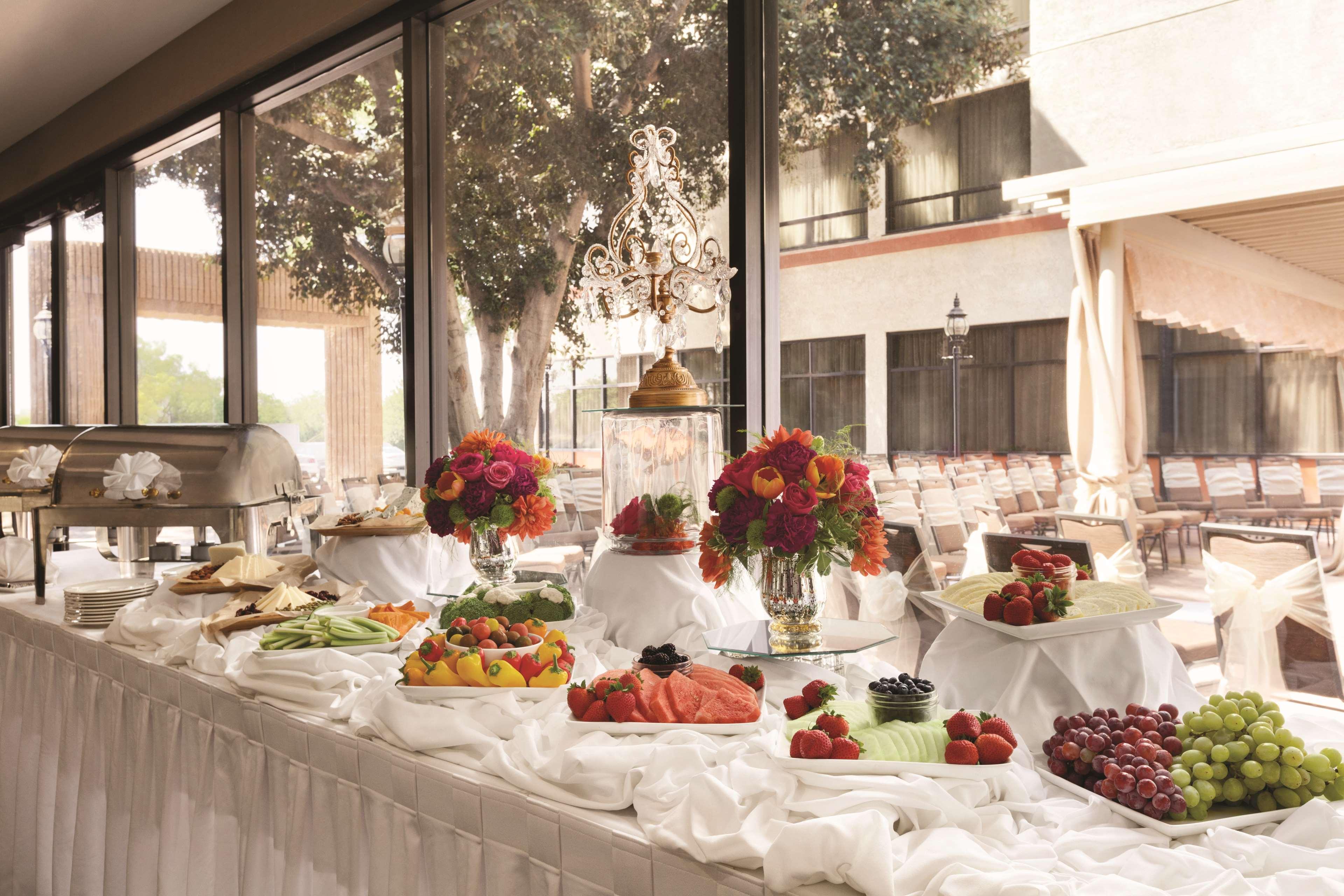Doubletree By Hilton San Bernardino Hotel Bagian luar foto