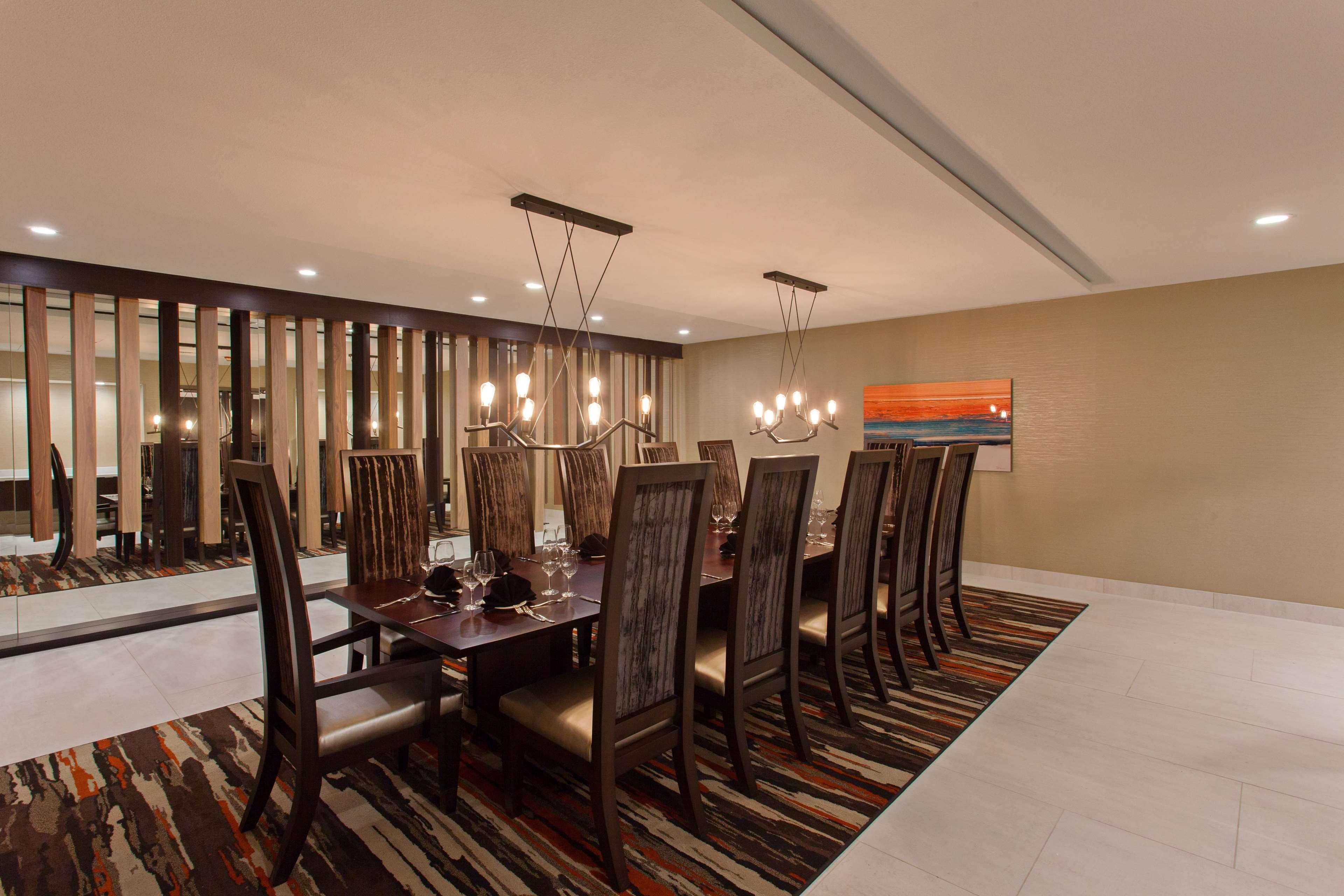 Doubletree By Hilton San Bernardino Hotel Bagian luar foto