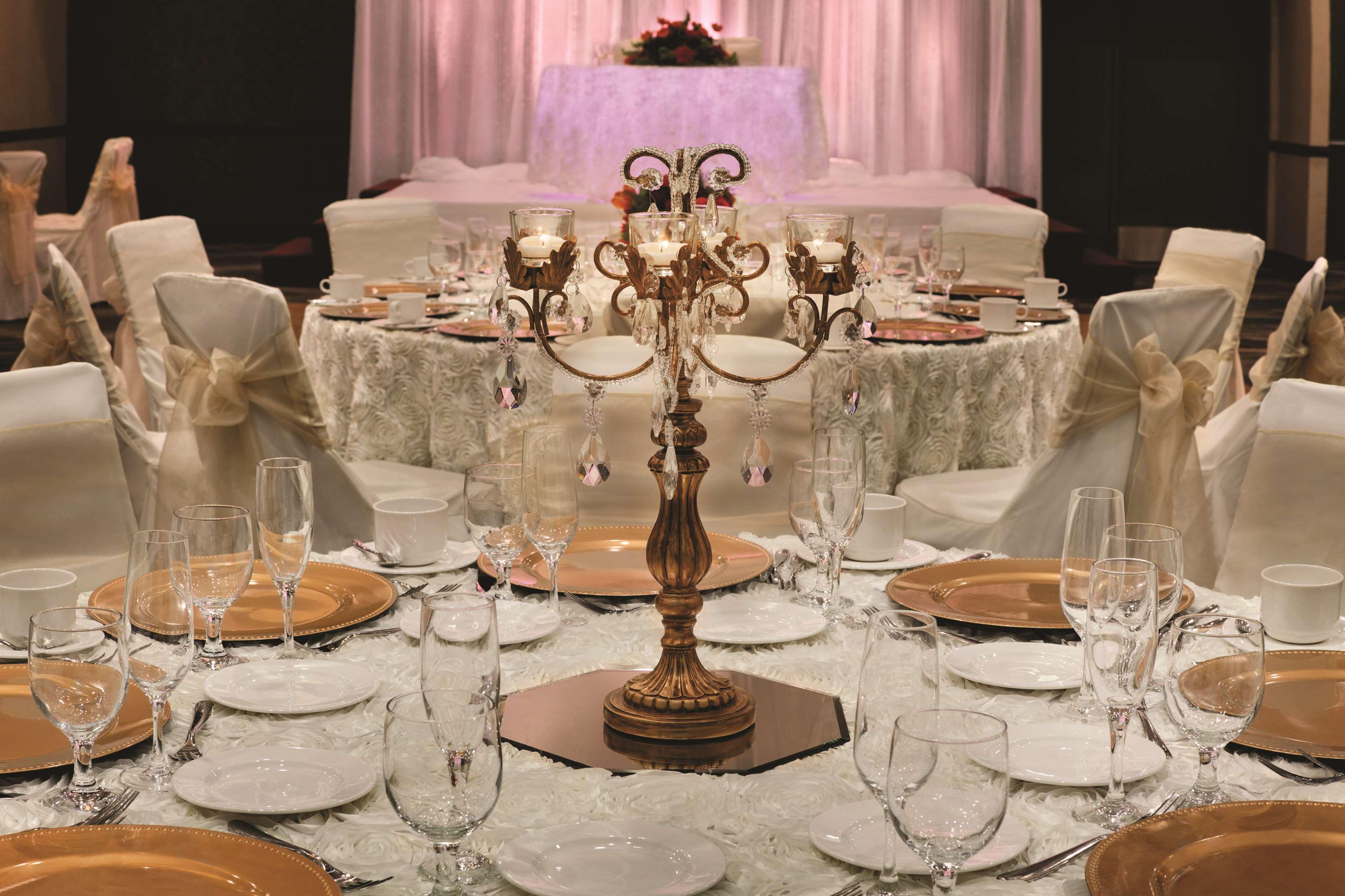 Doubletree By Hilton San Bernardino Hotel Bagian luar foto